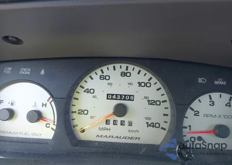 2004 Mercury Marauder z USA, uszkodzony, nr VIN 2MHHM79V44X671663